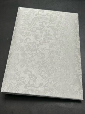 NIB Elegant Silver Brocade Guest Book